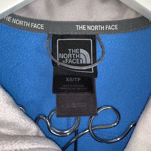 The North Face Baby Blue Fleece Jacket - Picture 4 of 8